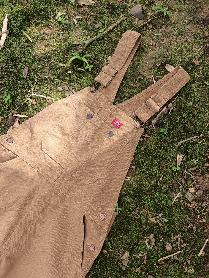 Dickies Carpenter Overalls (Category: Activewear) located in Roxas City. Submitted by kaloy58 (Listing ID 1412695073, Image 2). Description: dickies red patch carpenter overalls no issue measurements from waist to hem in inches waist: 30 length: 39 hem: 9.