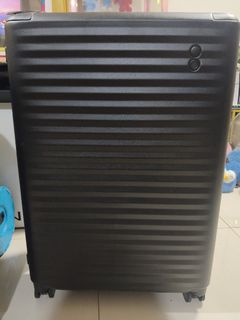 (Category: ) located in . Submitted by edzy.isha (Listing ID 1412650482, Image 1). Description: .