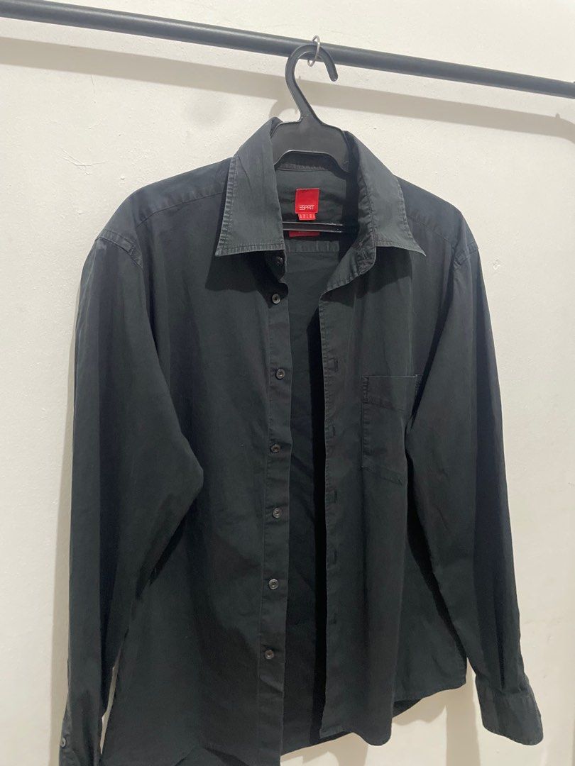Esprit Long Sleeves Black Mens (Category: Formal Shirts) located in Manila. Submitted by fromthearchives (Listing ID 1412636091, Image 2). Description: Brand: Esprit Type: Long Sleeves Top Mens Size: M-L Mens Measurement: Chest 21 Length 30 Sleeves 25 Color: Black .