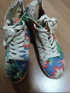 (Category: ) located in . Submitted by happyhappy (Listing ID 1412698016, Image 1). Description: .