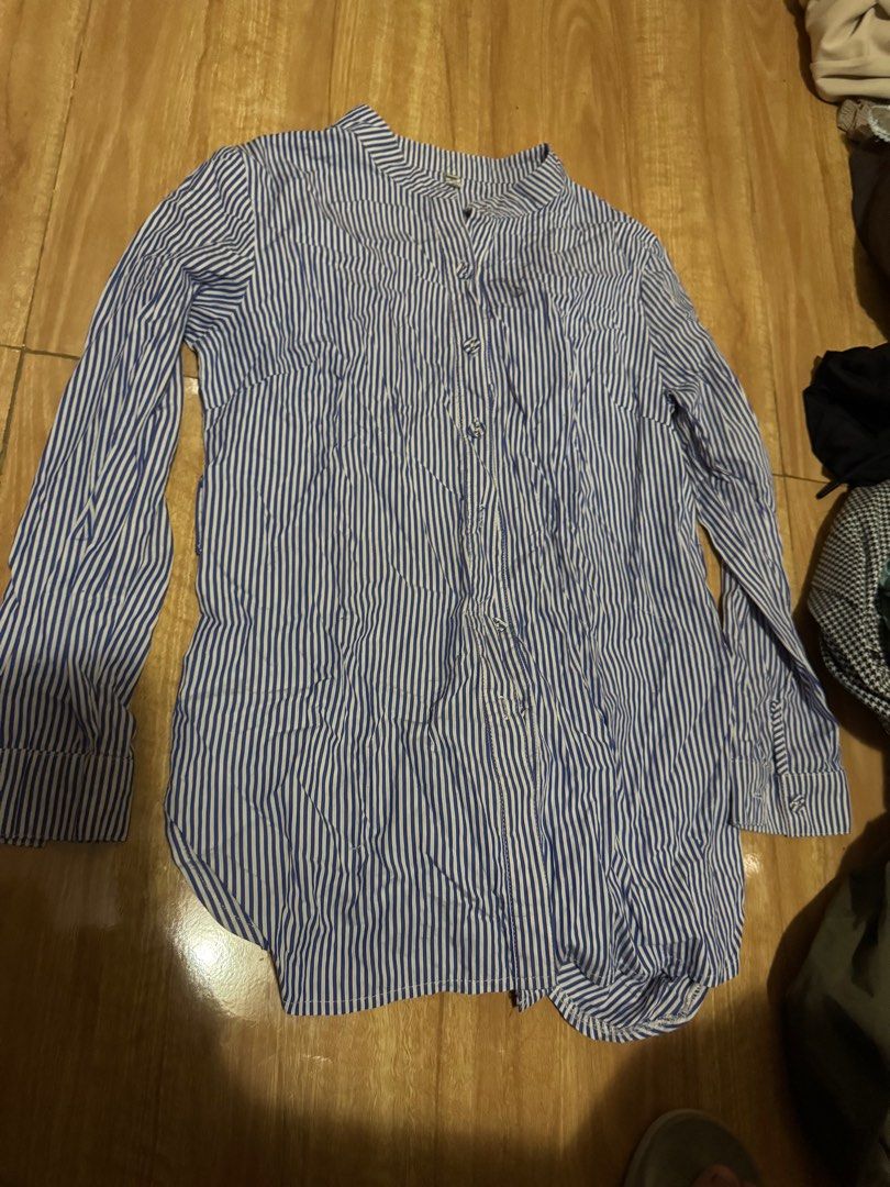 Grey Longsleeves (Category: Longsleeves) located in Quezon City. Submitted by frockph (Listing ID 1412553732, Image 1). Description: .
