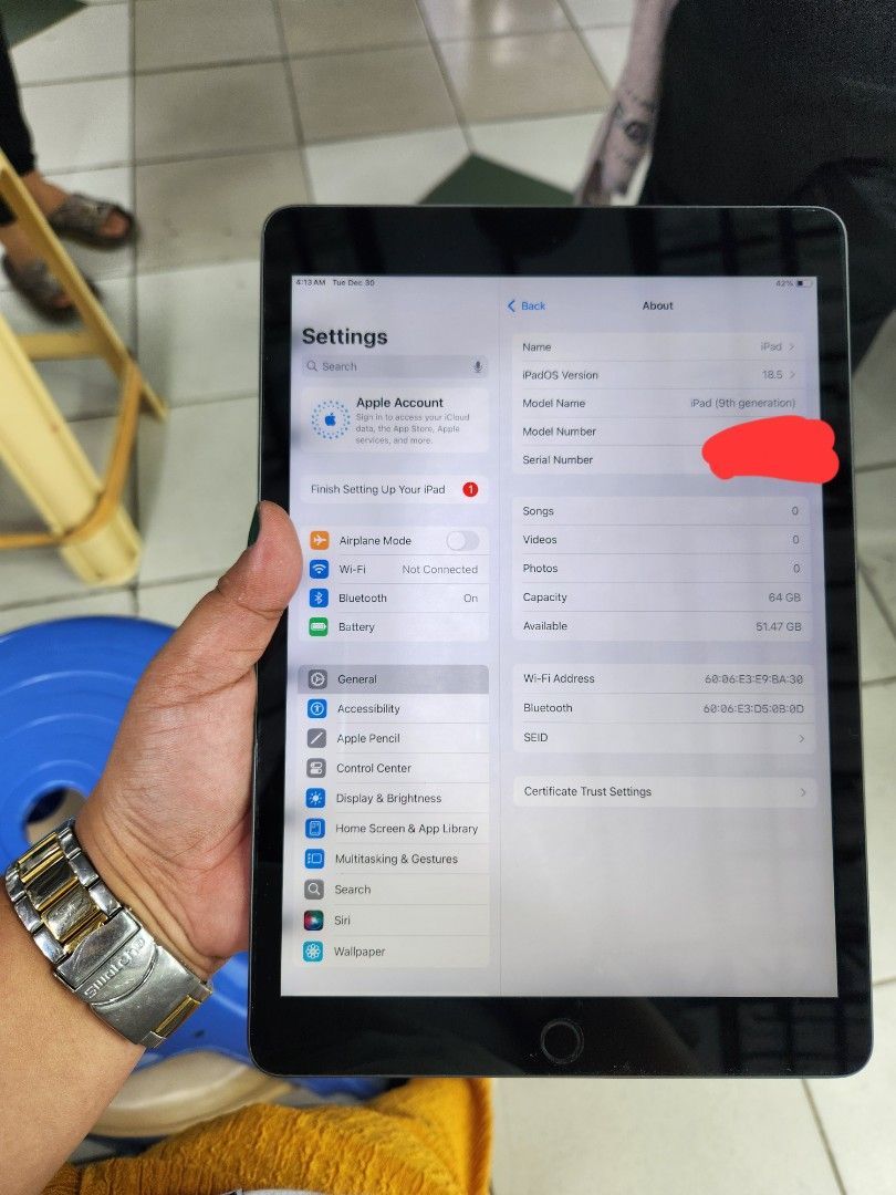 iPad 9th Gen 64gb (Wifi-Use) (Category: iPad) located in San Juan City. Submitted by wainefreygadgetshop (Listing ID 1412706050, Image 2). Description: iPad 9th Gen 64gb (Wifi-Use) ALL GOODS AT WORKING NO HIDDEN ISSUE (ilalagay sa notes para aware ka) PEDE PANG OFFICE PEDE RIN PANG ONLINE CLASS GOODS DIN PANG BATA SA MAHIHILIG MAG YOUTUBE TEST ALL YOU WANT BAGO BAYARAN NOTE* MAY WHITE SA SCREEN PAG E DARKMODE DINA HALATA MEDJO NAKA BEND DIN ,YAN 