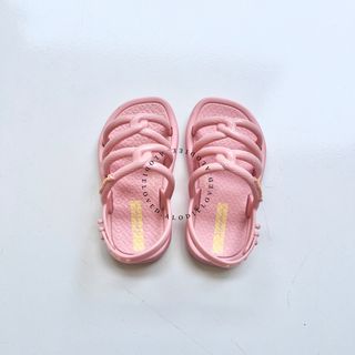 (Kategori: ) berada di . Dikirim oleh alodieloved (ID iklan 1412561846, Gambar 1). Deskripsi: .