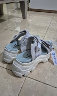 (Kategori: ) berada di . Dikirim oleh maymvn (ID iklan 1412668473, Gambar 1). Deskripsi: .