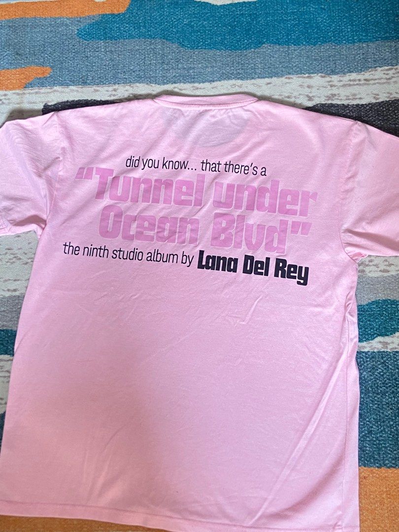 Lana del rey shirt (Category: Shirts) located in Cavite. Submitted by kendalllame (Listing ID 1412595107, Image 2). Description: Good as new di masyado nagamit Large to xl.