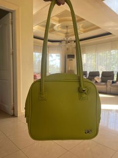 (Category: ) located in . Submitted by fashiontherapyph (Listing ID 1412579441, Image 1). Description: .