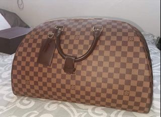 (Category: ) located in . Submitted by luxurstreet (Listing ID 1412553125, Image 1). Description: .