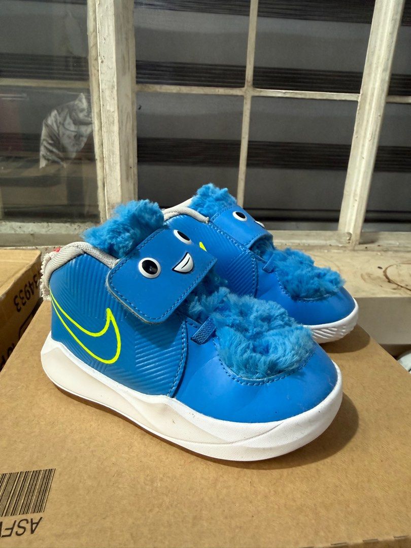 Nike Monster Kids Shoes (Category: Babies & Kids Fashion) located in Pasig City. Submitted by 5ftunder (Listing ID 1412533048, Image 3). Description: .