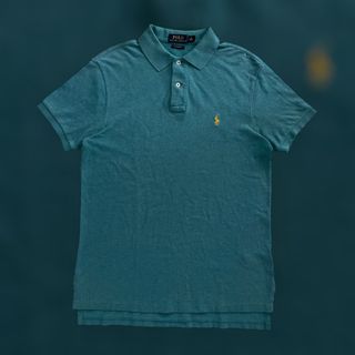 (Category: ) located in . Submitted by wardrobecity (Listing ID 1412574892, Image 1). Description: .