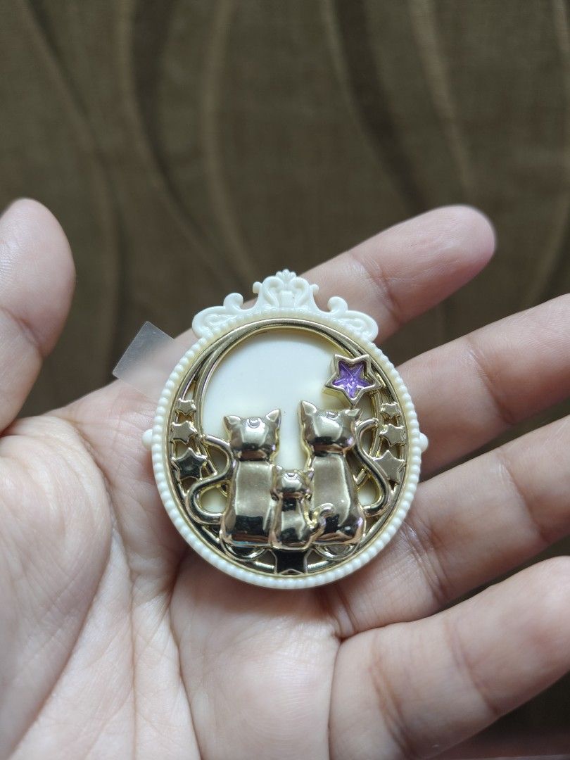 Sailor Moon Mini Mirror (Category: Mirrors) located in Santa Rosa. Submitted by mmps249.1 (Listing ID 1412674704, Image 1). Description: Crossposted Mine now, pay now shipping courier: JRS only Gcash payment upon order No reservations.