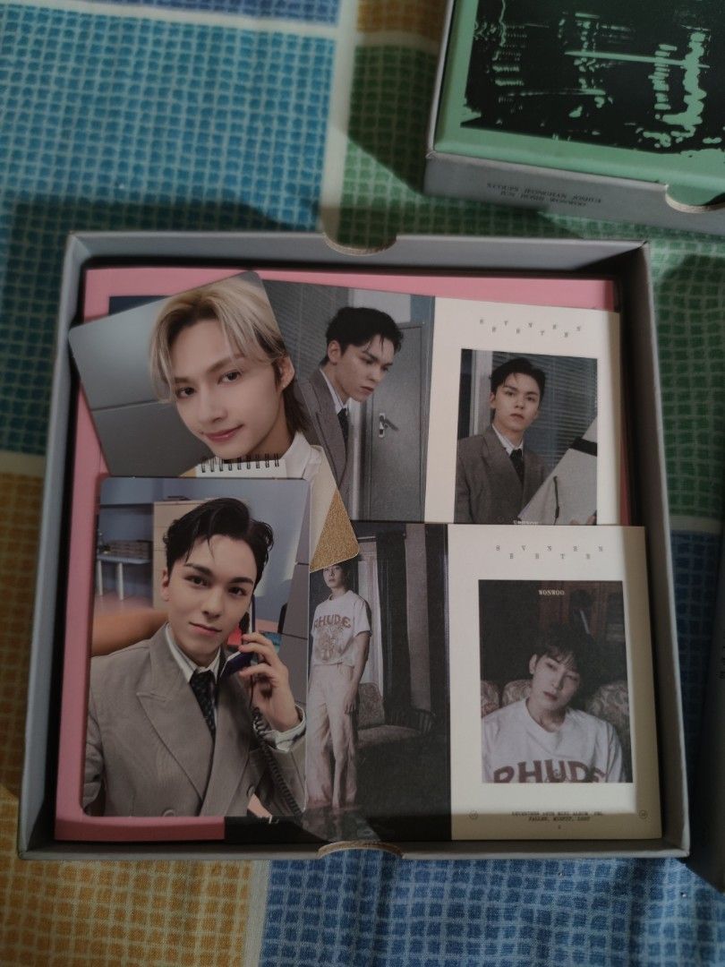 Seventeen FML 10th Mini Album (Unsealed) (Category: CDs & DVDs) located in Caloocan City. Submitted by heykats (Listing ID 1412566967, Image 2). Description: .