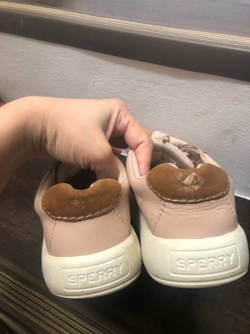 Sperry Breaker Plush LTT Rose Sneakers (Category: Sneakers) located in Cavite. Submitted by ccpnpn (Listing ID 1412534530, Image 2). Description: Size : EU 35 1/2, UK 3 Slightly used.