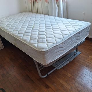 (Category: ) located in . Submitted by jessiec09 (Listing ID 1412690906, Image 1). Description: .