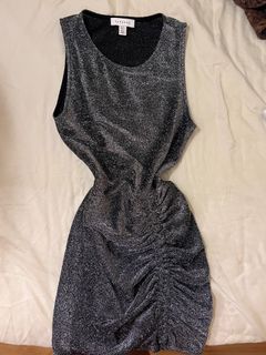 (Category: ) located in . Submitted by alex_declutter (Listing ID 1412541246, Image 1). Description: .