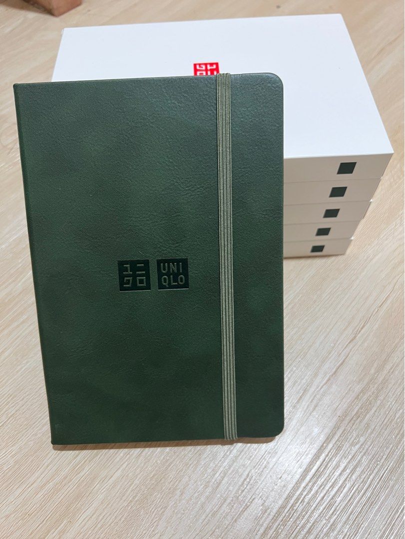Uniqlo 2026 Planner (Brown & Green) (Category: Stationery & School Supplies) located in Valenzuela. Submitted by 7snupi (Listing ID 1412643209, Image 1). Description: For sale: Uniqlo 2026 Planner ₱450 each 🫒 2 pcs Green 🥔 4 pcs Brown Location: Valenzuela MOD: sdd/jnt/ggx MOP: gcash/maribank.