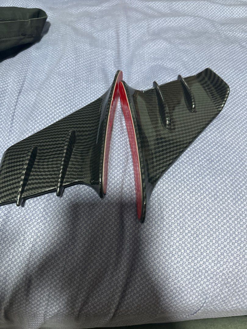 Universal Winglets (Category: Motorcycle Accessories) located in Singapore. Submitted by scyyyyyyy (Listing ID 1412633898, Image 1). Description: Buy already but don’t like Double sided tape installation .