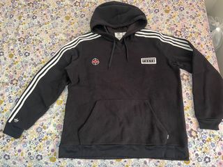 （分類：）位於 。 由 lakerslam 提交（商品編號 1412586700，圖片 1）。簡介： 。