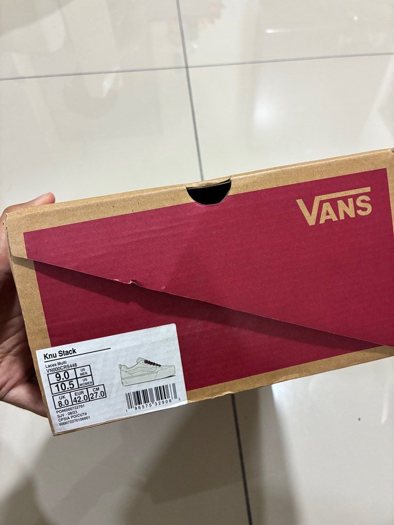 Vans Knu Stack (Category: Sneakers) located in Kuala Lumpur. Submitted by fckingsteal (Listing ID 1412640038, Image 3). Description: used like new condition 9/10 100% authentic negotiable .