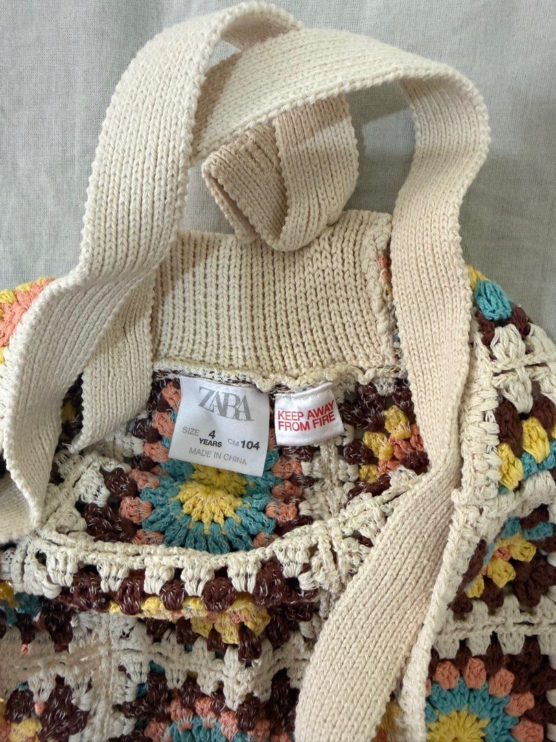 Zara Kids beachwear suit (Category: Babies & Kids Fashion) located in Paranaque City. Submitted by by_wsjonig (Listing ID 1412538136, Image 3). Description: Size 104 3-4 years old.