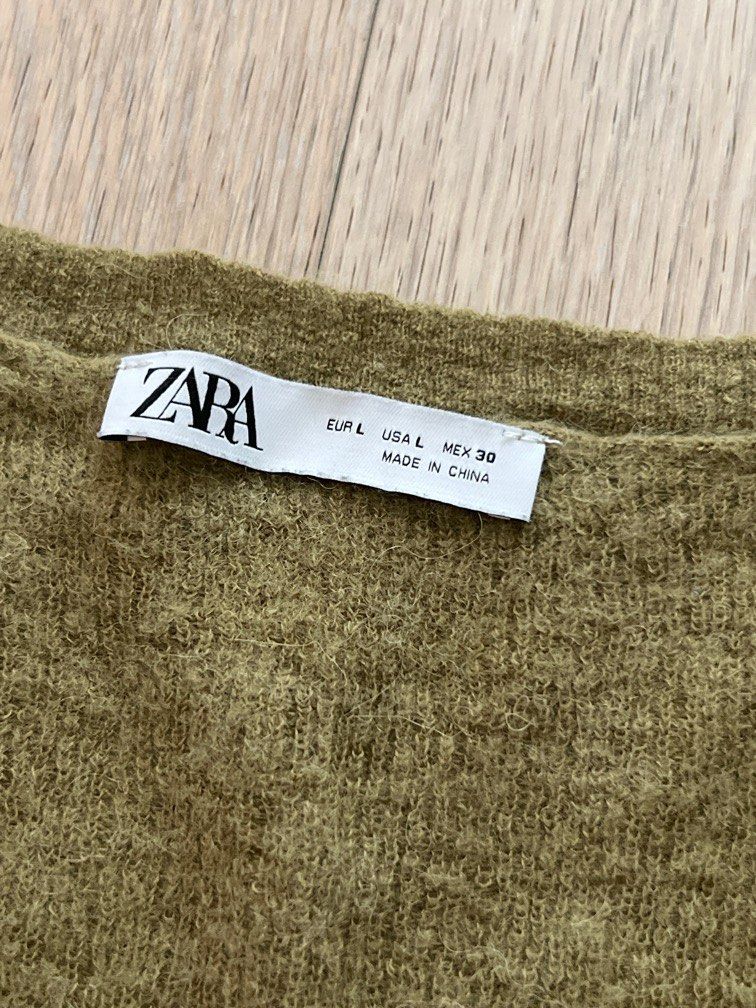 Zara knit crop sleeveless olive (Category: Blouses) located in Makati City. Submitted by myechung (Listing ID 1412547435, Image 2). Description: No when worn photos please. What you see is what you get. First to pay basis. Payment via gcash the I can send address for pick-up. Thank you! .