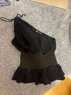 (Category: ) located in . Submitted by aliyahspreloved (Listing ID 1412699509, Image 1). Description: .