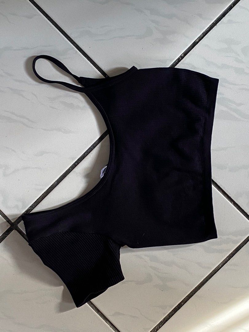 Zara Ribbed Asymmetrical Top (Category: Sleeveless) located in Pasay City. Submitted by _jkching (Listing ID 1412592469, Image 1). Description: - Zara black asymmetrical top - Size: XS - Features: Ribbed texture, one-shoulder design, side cut-out detail - Made in Morocco.
