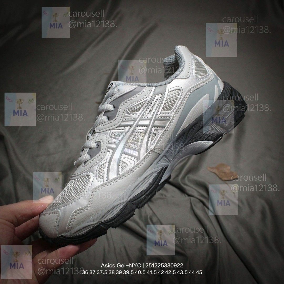 🥇Asics Gel-NYC shoes (Category: Sneakers) located in Singapore. Submitted by mia12138 (Listing ID 1412796236, Image 3). Description: 👞 Size Euro 36-45 👞 ✈️ Free shipping✈️ 👉 All pictures take by real product 👈 👉 Other style and size Pm for details 👈 🚶‍♂️ Follow me ,Everyday Update New Style 🚶‍♂️ .