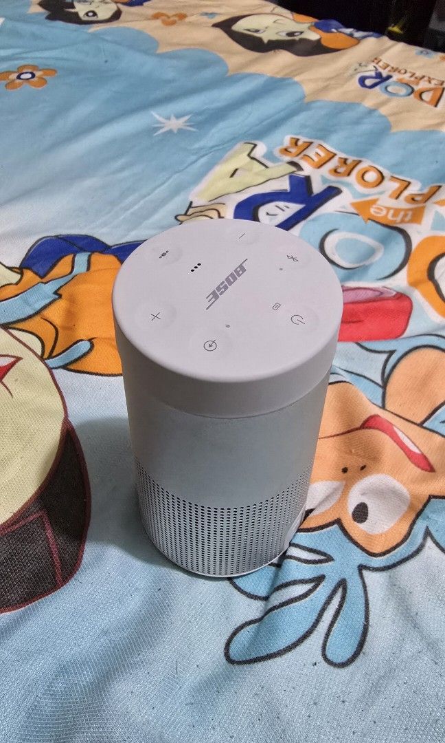 Bose Soundlink Revolve (Category: Portable Music Players) located in San Miguel. Submitted by rrshopstore (Listing ID 1412808117, Image 1). Description: Original Bose Soundlink Revolve.