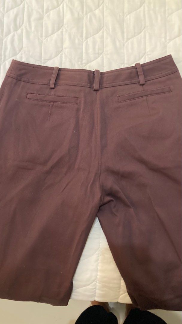 Chamber Wide Leg pants (Category: Jeans) located in Santo Niño. Submitted by starrin (Listing ID 1412752574, Image 2). Description: .
