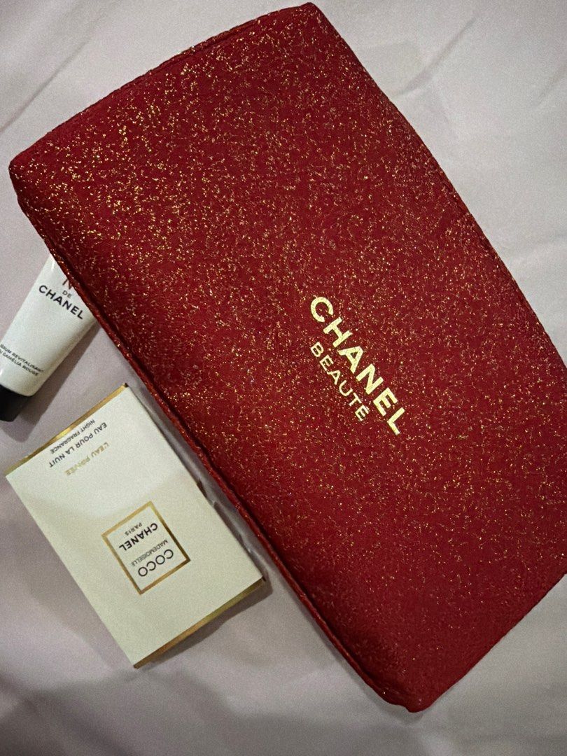 Chanel Beaute VIP pouch (Category: Makeup) located in Taguig. Submitted by vintagekid (Listing ID 1412828175, Image 1). Description: .