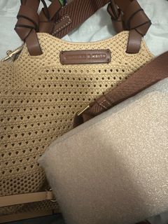 （分類：）位於 。 由 eugniw 提交（商品編號 1412787287，圖片 1）。簡介： 。