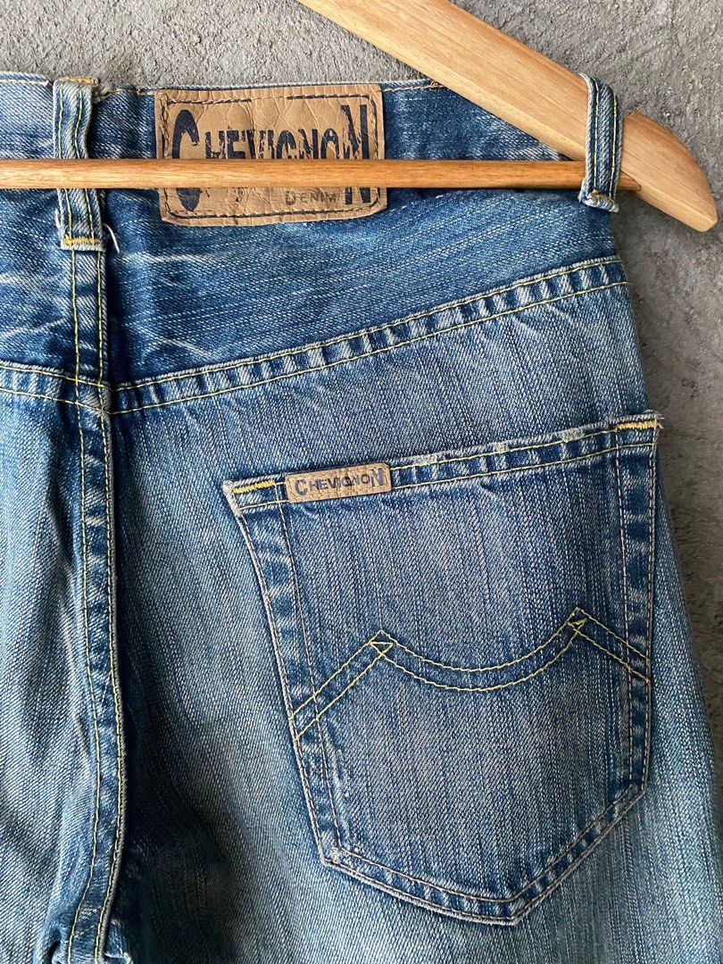Chevignon Jeans (Category: Jeans) located in Quezon City. Submitted by jomariervin (Listing ID 1412765216, Image 3). Description: Chevignon Actual Size Waist fits 27-28 Lenght 36 Hem 5.5 Need Wash In Good Condition Issue: Altered 150php Marikina Location 📩.