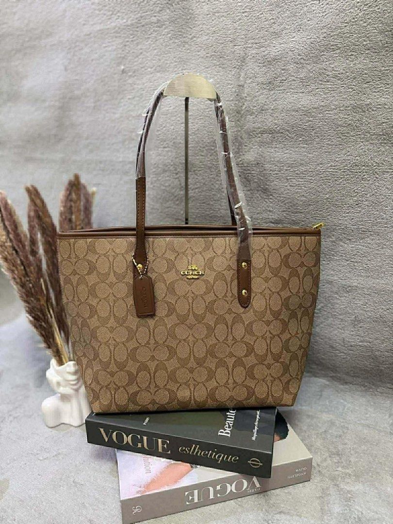 cch tote shoulder bag (Category: Luxury Bags & Wallets) located in Manila. Submitted by aglpjs (Listing ID 1412718031, Image 2). Description: 10PCS AVAIL PER COLOR (pre-order, eta 2-4 days) brandnew | fixed price & no lowballing. — pay first to secure and to avoid any cancellations and bogus buyers — strictly no reservations & cancellations — ship/deliver once onhand, no rush shipping. top grade only! with box & dustbag. [ own actual pics used ].
