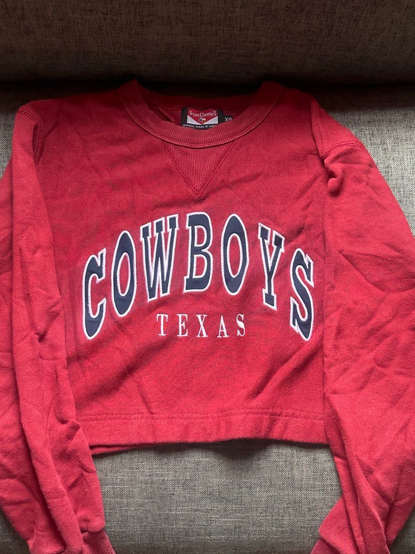 Cowboys Texas Red Cropped Sweatshirt (Category: Coats, Jackets and Outerwear) located in Marikina City. Submitted by e.prelovedt (Listing ID 1412774478, Image 1). Description: ⭐️ no flaws ⭐️bought from ig shop ⭐️ xs on tag but can fit xs-m rfs: decluttering.