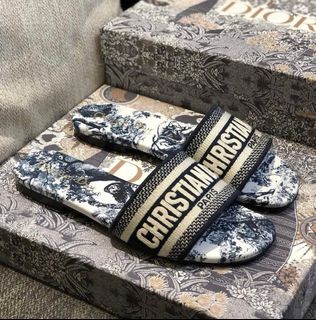 (Category: ) located in . Submitted by sabreena.khan87 (Listing ID 1412828155, Image 1). Description: .