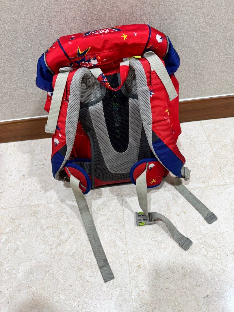 Ergobag Backpack (Category: Diaper Bags & Wetbags) located in Singapore. Submitted by shanzter (Listing ID 1412719817, Image 2). Description: Giving away for free. Collect from my doorstep. No meetups. Well used but still usable if you’re not fussy. Good bag for heavy loads. Adjustable back strap as the child grows up to 150cm. Self collection from Lakeholmz condo (walking distance from Lakeside MRT). .