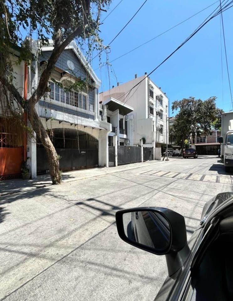 (Category: ) located in . Submitted by thatsbrokerraven (Listing ID 1412788084, Image 1). Description: .