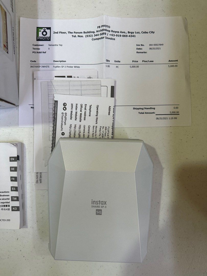 Fujifilm Instax Share SP-3 SQ Printer (Category: Printers, Scanners & Copiers) located in Cebu City. Submitted by katepatt (Listing ID 1412777155, Image 3). Description: Rfs: decluttering Doesnt come with charging wire anymore .