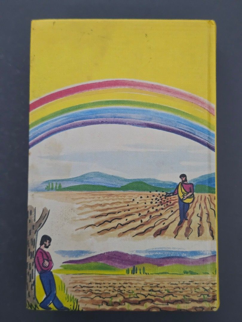 Good News Bible (Hardbound) (Category: Religion Books) located in Dasmarinas. Submitted by curatedreadsbykat (Listing ID 1412737647, Image 3). Description: ✨ Secondhand ✨ This is a preloved copy so kindly manage your expectations. May have flaws like dents, tanning, foxing, writings, etc. ✨ Kindly swipe left on the picture section of the listing to see the condition of the book..