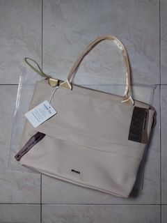 (Kategori: ) berada di . Dikirim oleh pimpima (ID iklan 1412741723, Gambar 1). Deskripsi: .