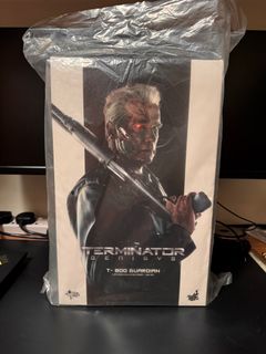 Hot toys enterbay sideshow boxes Collection item 2