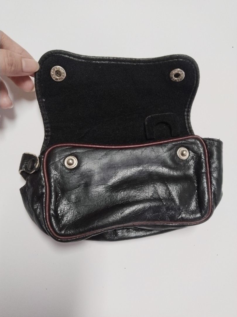 Konica 35 mm camera pouch (Category: Camera Bags & Carriers) located in Bulacan. Submitted by ourdailybreads (Listing ID 1412788592, Image 3). Description: Japan Source.