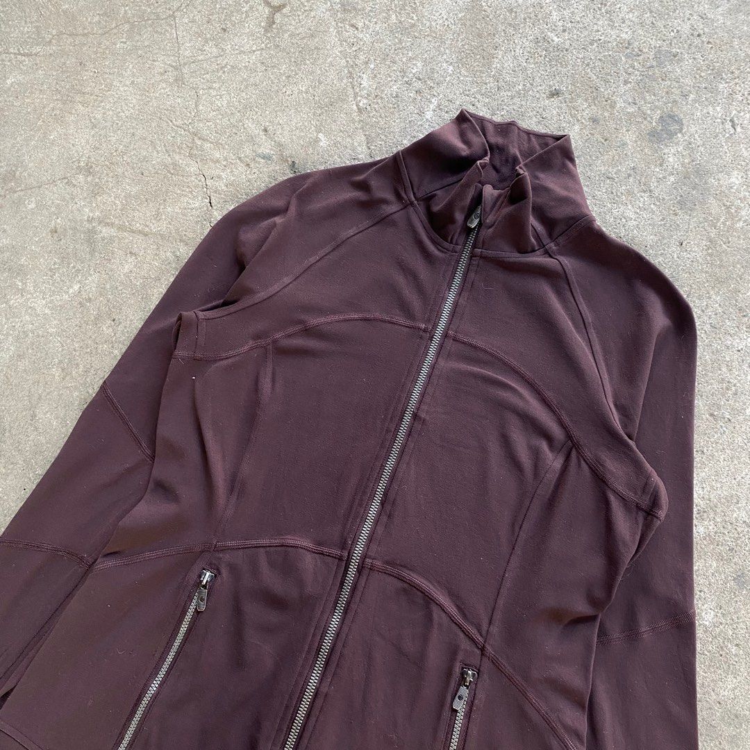 Lululemon Cotour Jacket - Pelt (Category: Coats, Jackets and Outerwear) located in Calamba. Submitted by thriftguide (Listing ID 1412819980, Image 3). Description: Lululemon Cotour Jacket - Pelt Authentic Like New Condition Missing Necktag Size 8 on dot Width: 17” Length: 27”.