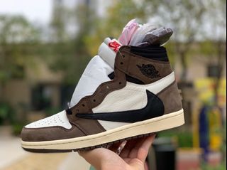 (Category: ) located in . Submitted by dailykickssg (Listing ID 1412759190, Image 1). Description: .