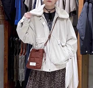（分類：）位於 。 由 yuettttttt 提交（商品編號 1412772471，圖片 1）。簡介： 。