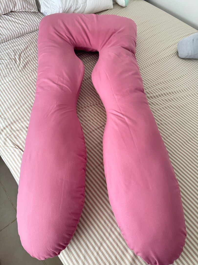 OMG PH U-Shaped Pregnancy Pillow (Category: Bedding & Towels) located in Pasay City. Submitted by decluttering_mom_2026 (Listing ID 1412741665, Image 1). Description: - OMG PH U-shaped pregnancy pillow - with free pink cover with two zipper for easy cleaning - Provides support for back and belly - Ideal for expectant mothers SRP 1,799; used for only 2 months Location: Taft, Pasay.