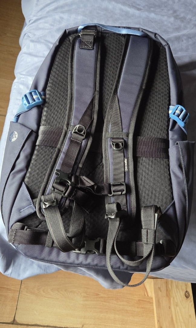Pacsafe V 24L Active Anti-theft Backpack (Category: Backpacks) located in Quezon City. Submitted by charlieviii (Listing ID 1412727965, Image 3). Description: This spacious and sleek anti-theft backpack combines security and functionality. It features two roomy lockable compartments that can accommodate your travel essentials, along with a dedicated laptop sleeve designed to fit a 13-inch MacBook. For added comfort during your travels, the backpa