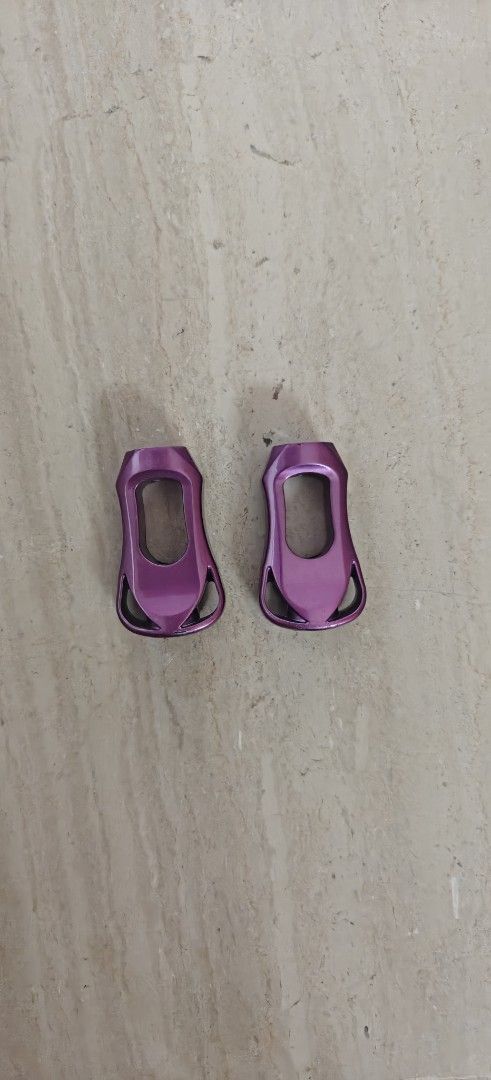 Purple reel knobs (Category: Fishing) located in Singapore. Submitted by potaqi (Listing ID 1412785565, Image 2). Description: used for a short while, chmaged to a different colour pair of knobs.