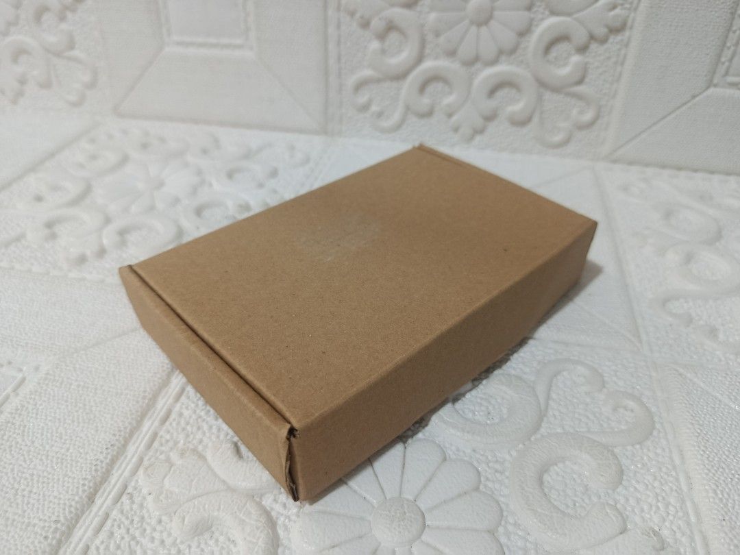 Small Cardboard Packaging Box Corrugated Box (Category: Storage Boxes & Baskets) located in Quezon City. Submitted by truephoenix.16cee3 (Listing ID 1412769467, Image 2). Description: - Brand new brown cardboard boxes - Flat-packed for easy storage and assembly - Dimensions: 16cm x 10cm x 3cm - Perfect for small items or gifts To Take it all bundle: 5pcs x corrugated box Total price 5.5 pesos x 5pcs. = 28 pesos Jute string also available, 48m or 