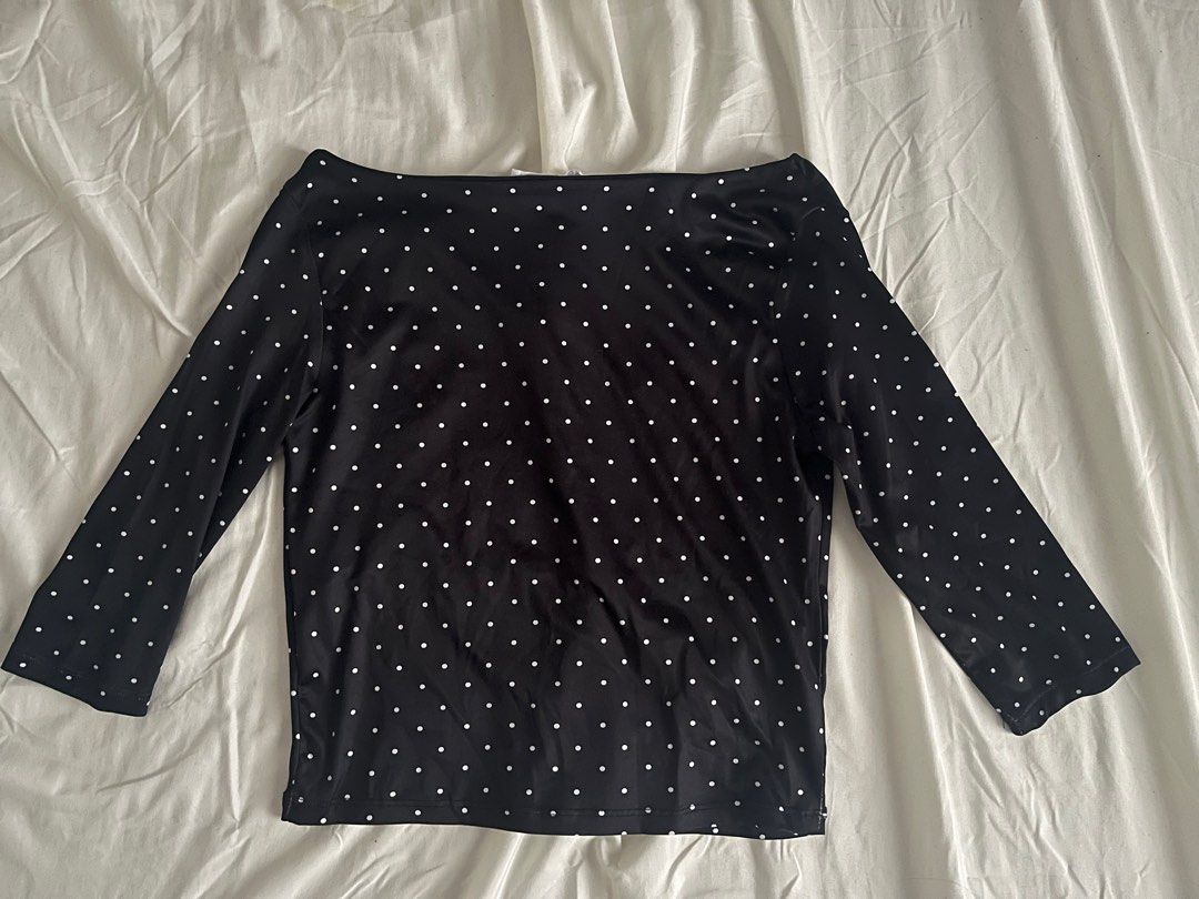 Terranova Polka Dot Boatneck Top (Category: Sleeveless) located in Las Pinas. Submitted by mrcps (Listing ID 1412785512, Image 1). Description: .